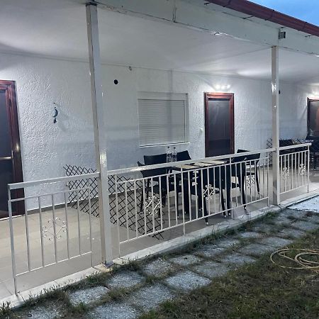 Ευχάριστο Εξοχικό Σπίτι Με Barbeque Apartment สกาลา ฟูร์กาส ภายนอก รูปภาพ