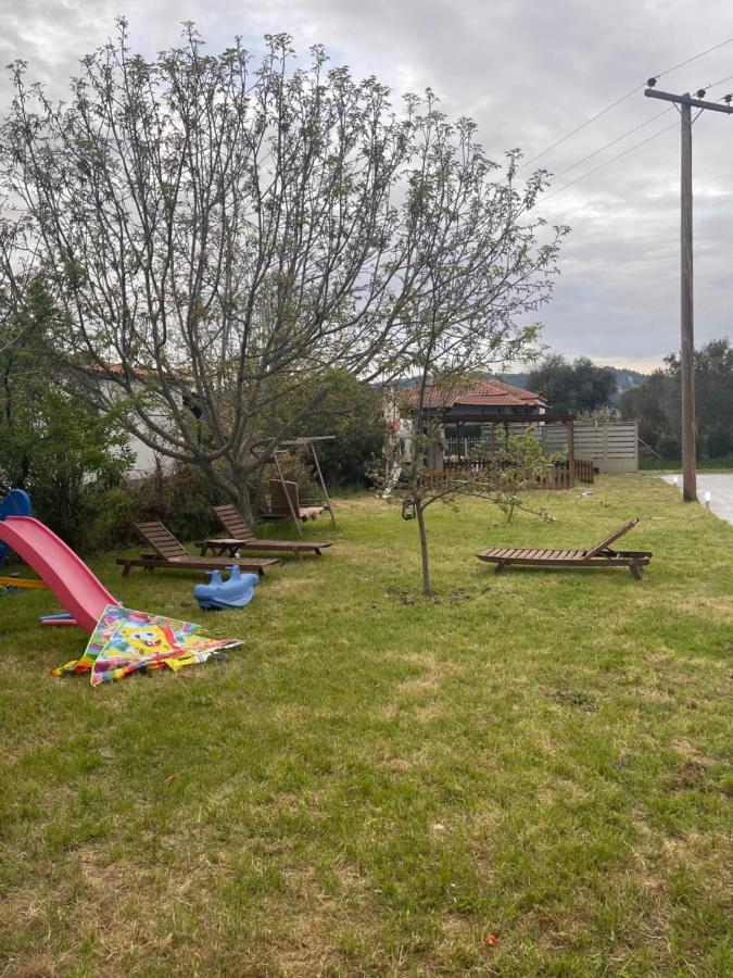 Ευχάριστο Εξοχικό Σπίτι Με Barbeque Apartment สกาลา ฟูร์กาส ภายนอก รูปภาพ